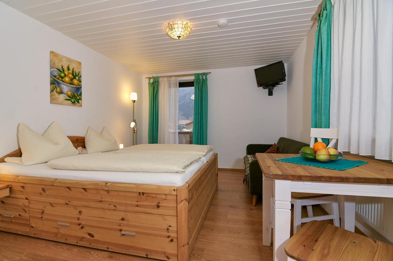 Dangl Gbr, Gaestehaus Sonnenhof - Inkl. Chiemgau Karte برغن الغرفة الصورة